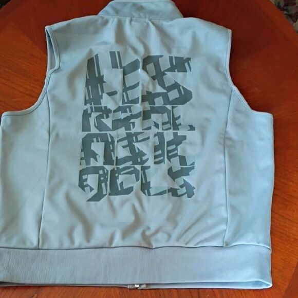 UFC Gray Sleeveless Jacket - Size: XXL   (1062) - Picture 5 of 5